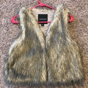 Maurices fur vest size small